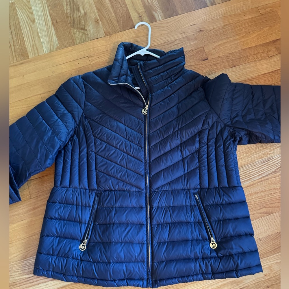 Michael Kors navy blue Puffer Jacket 1x